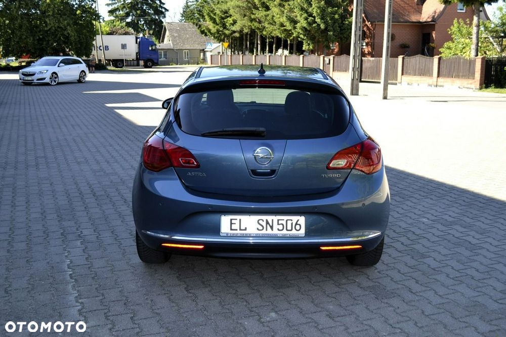 Opel Astra 1.4 Turbo Exklusiv - 9