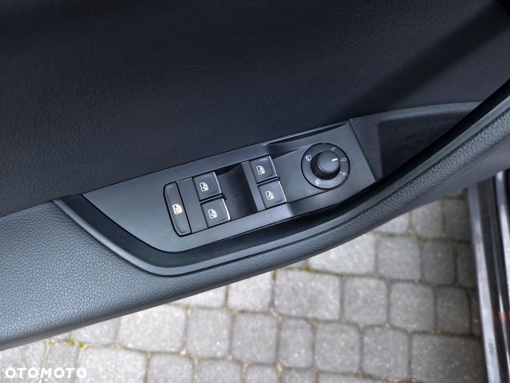 Skoda Superb 2.0 TDI Style DSG - 15