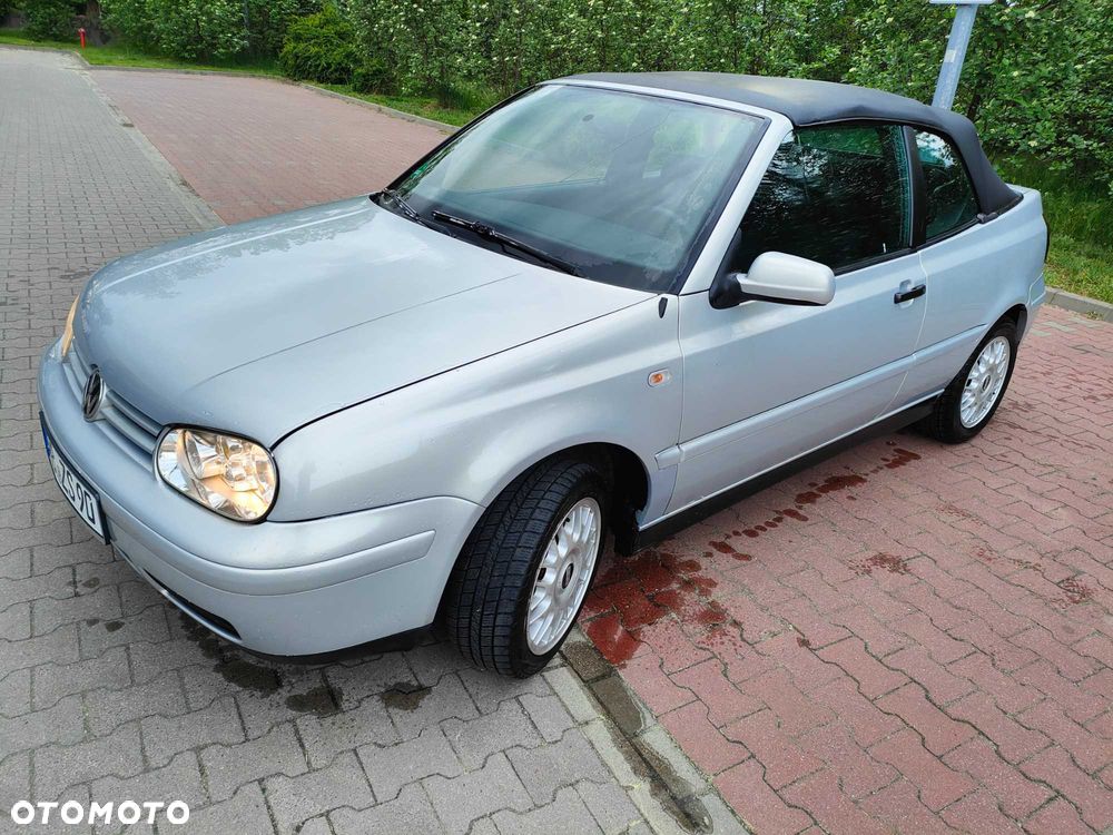 Volkswagen Golf Cabrio - 2