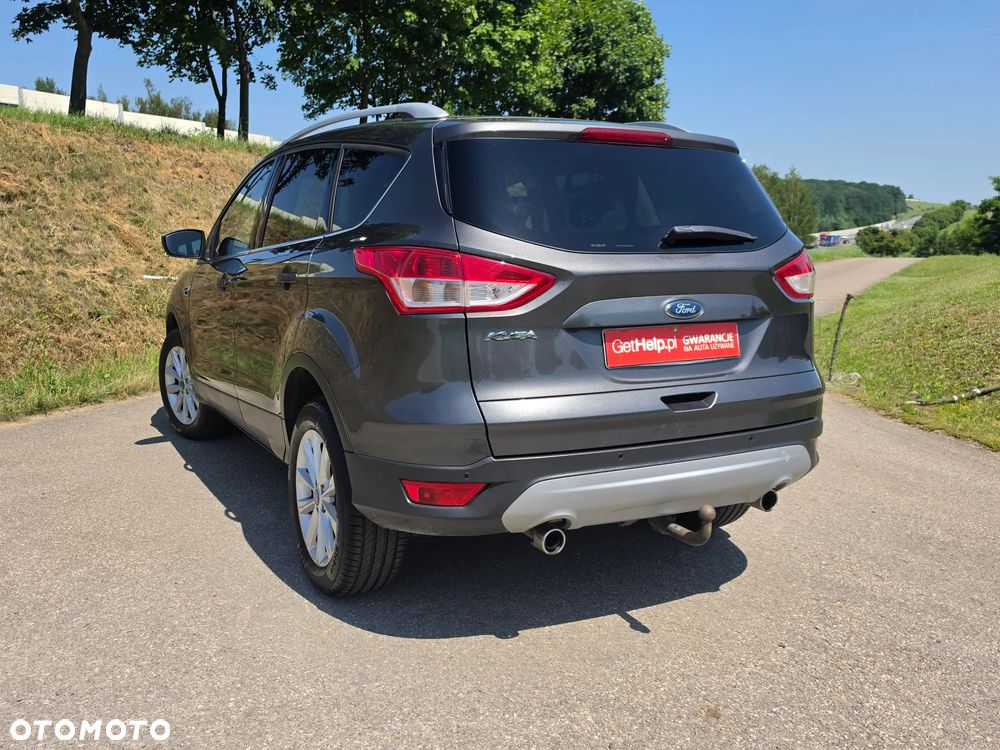 Ford Kuga 2.0 TDCi 2x4 Titanium - 10