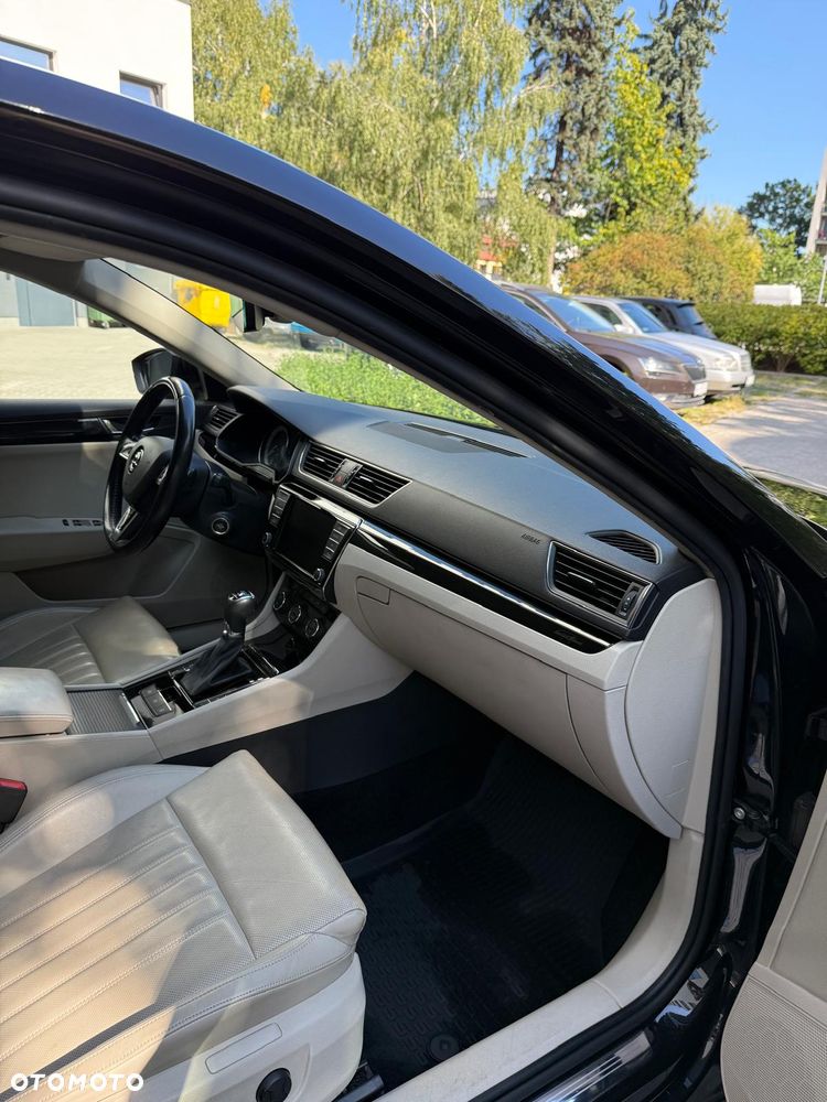Skoda Superb 2.0 TSI L&K DSG - 14