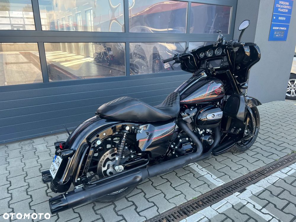 Harley-Davidson Touring Street Glide - 3