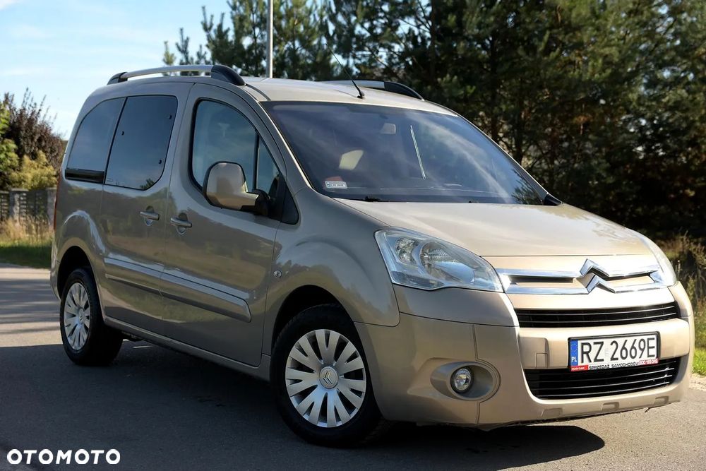 Citroën Berlingo II 1.6 HDi Multispace - 11