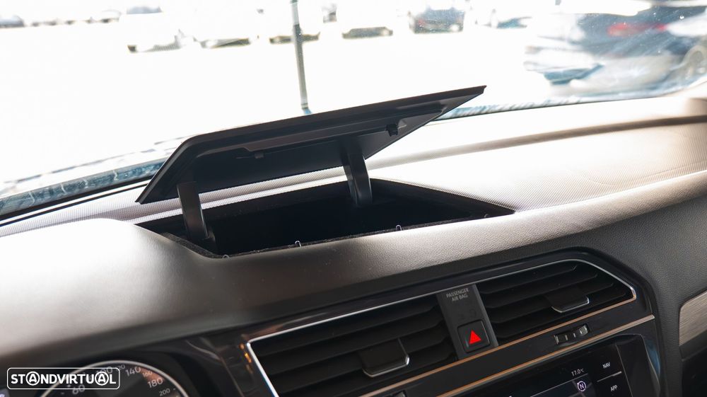 VW Tiguan Allspace 2.0 TDI Confortline DSG - 22