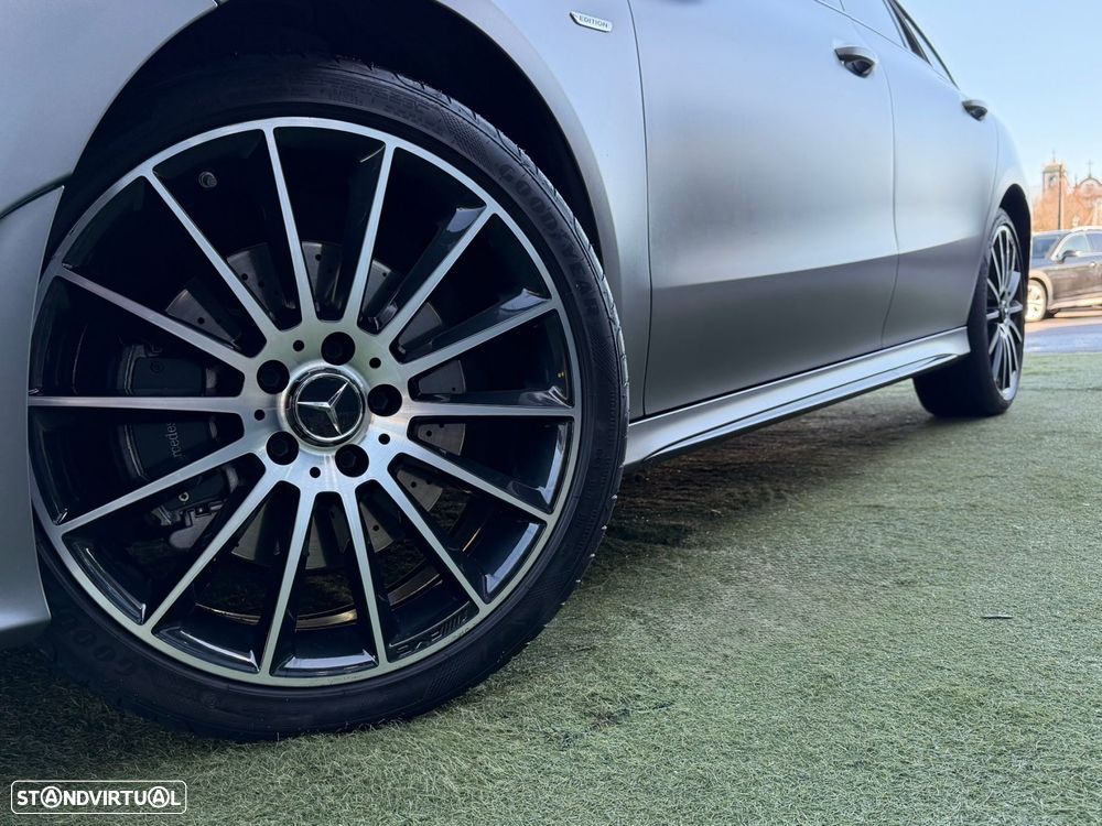 Mercedes-Benz CLA 250 e Shooting Brake AMG Line - 8