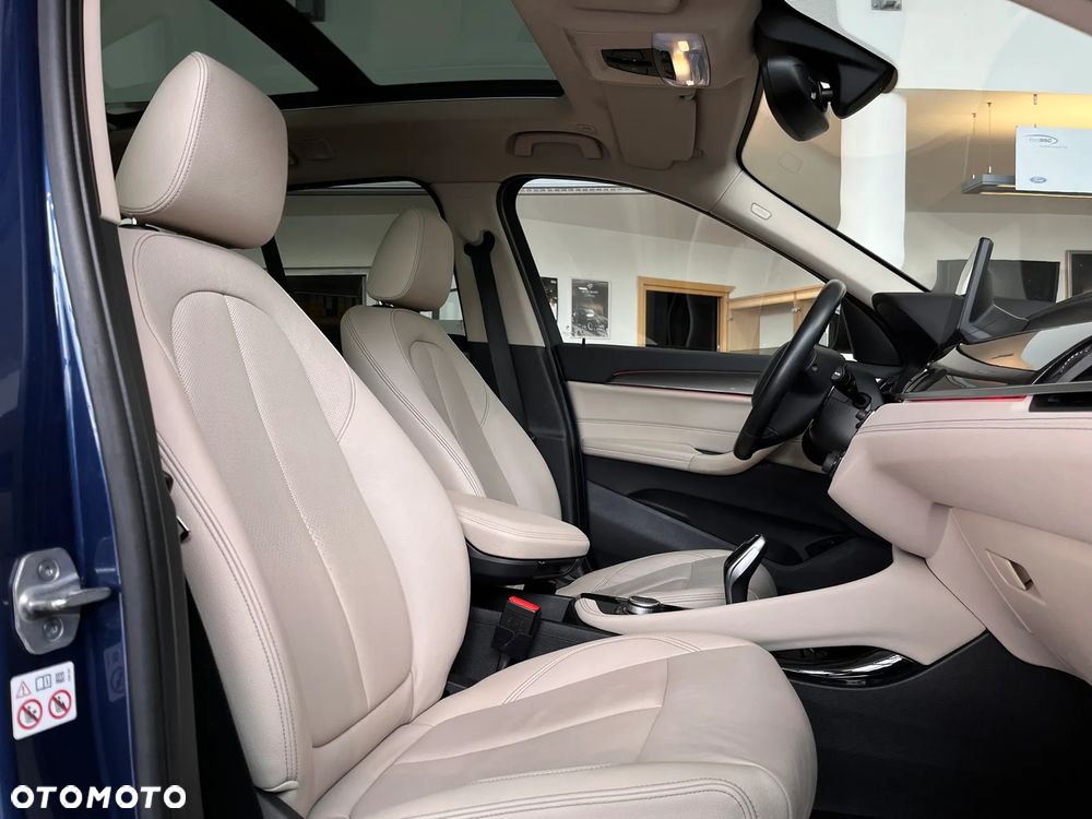 BMW X1 xDrive20d Sport Line - 24