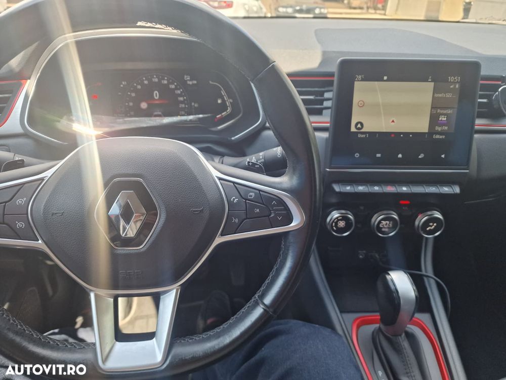 Renault Captur - 22