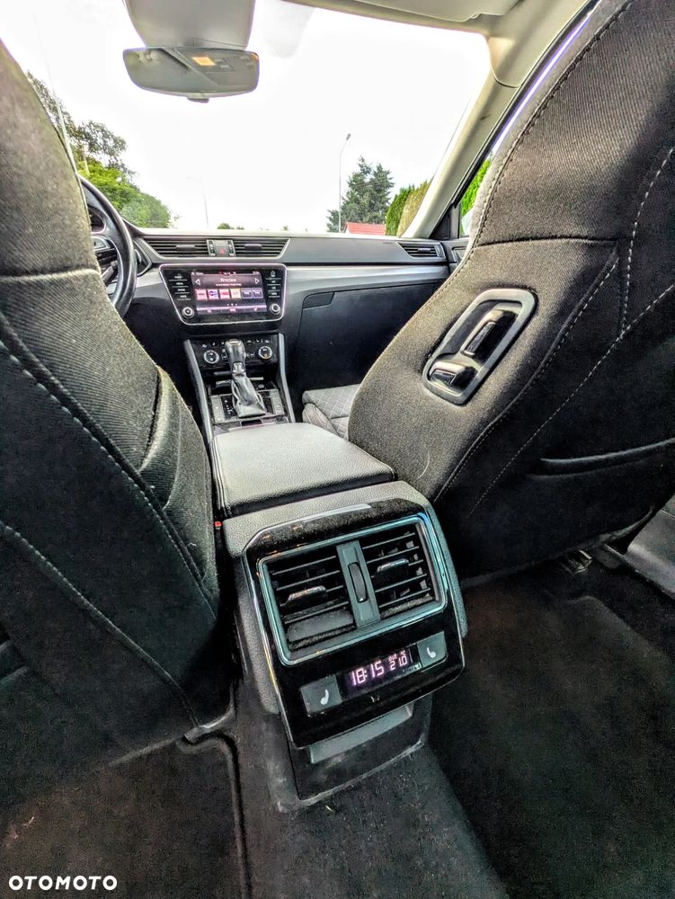 Skoda Superb 2.0 TDI Ambition DSG - 14