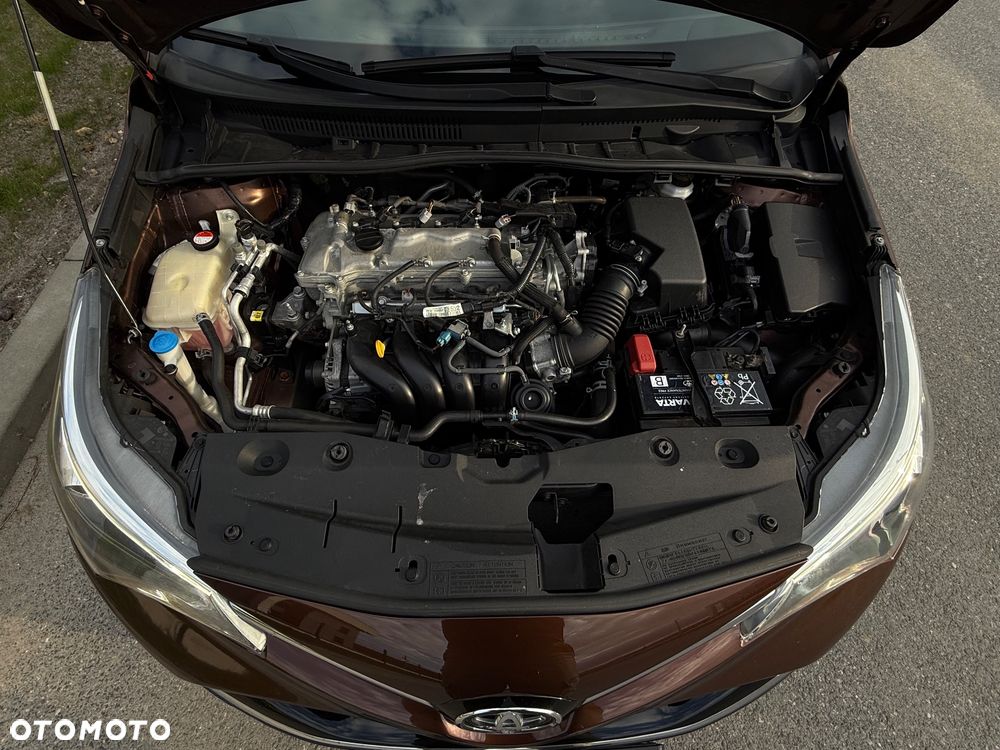 Toyota Avensis Touring Sports 1.8 Edition S+ - 37