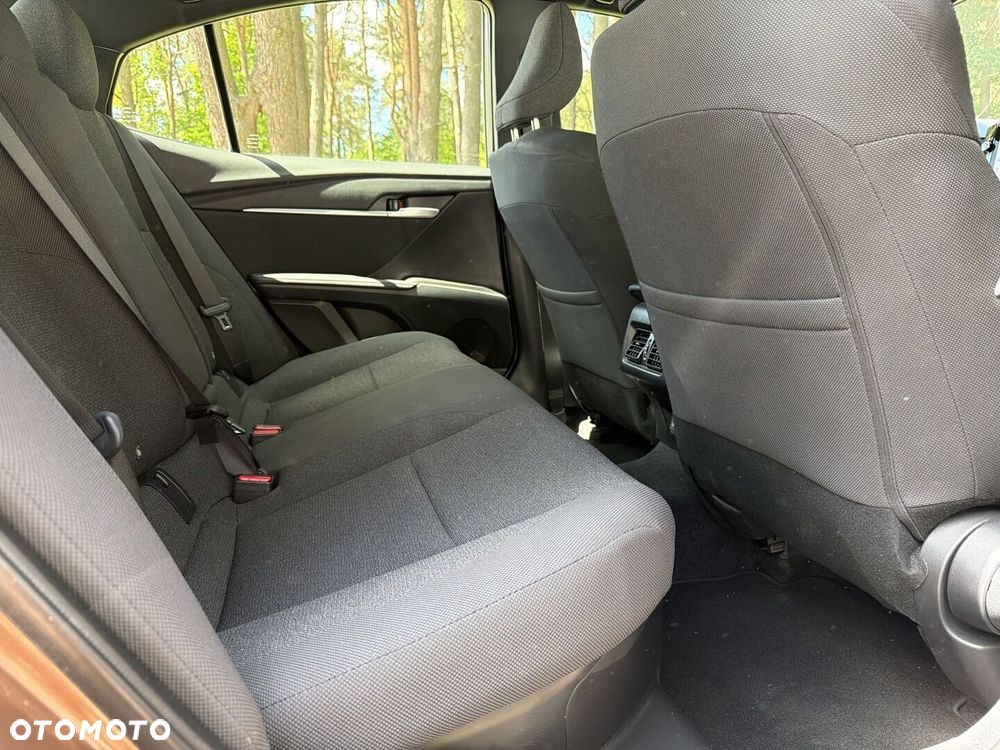Toyota Camry - 13