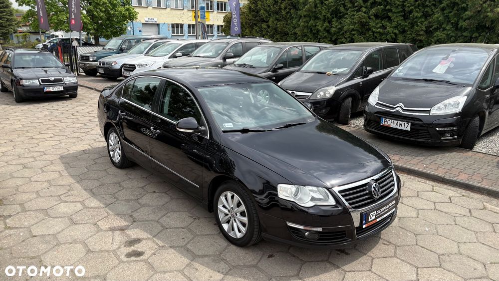 Volkswagen Passat 2.0 TDI Comfortline DSG - 1