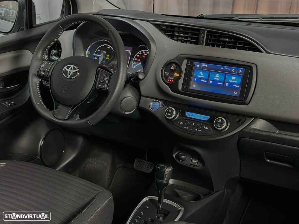 Toyota Yaris 1.5 HSD Comfort - 8