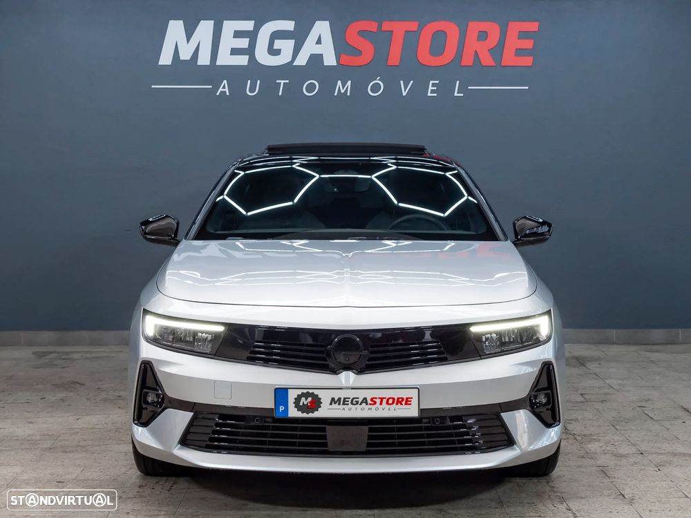 Opel Astra Sports Tourer 1.2 T GS - 2