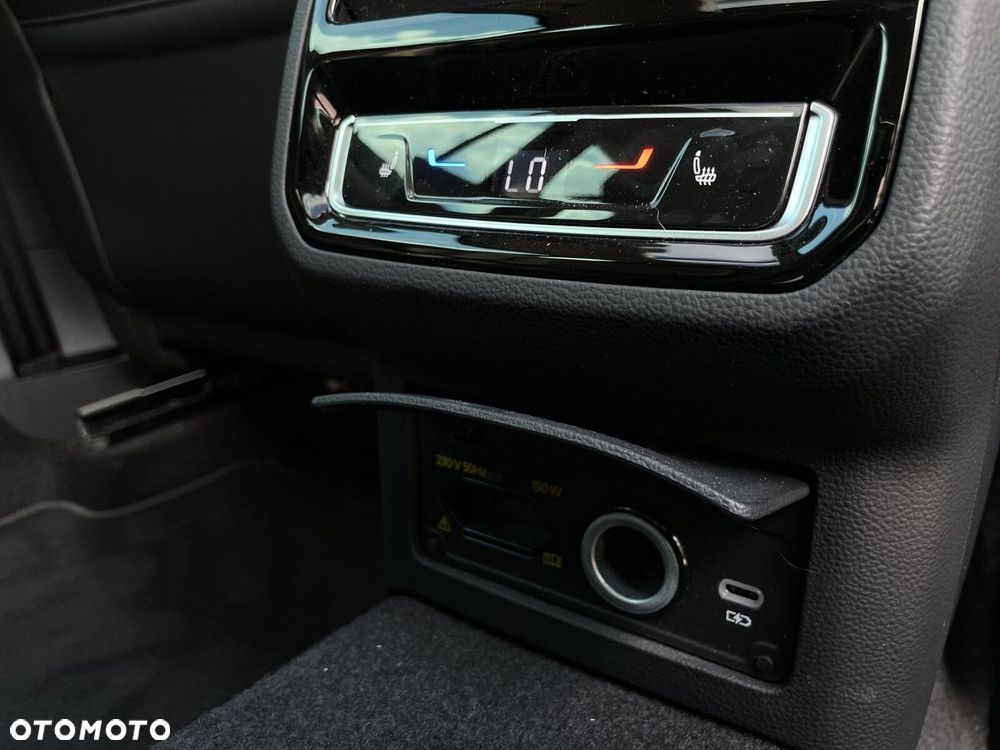 Volkswagen Passat 2.0 TDI 4Mot Elegance DSG - 24
