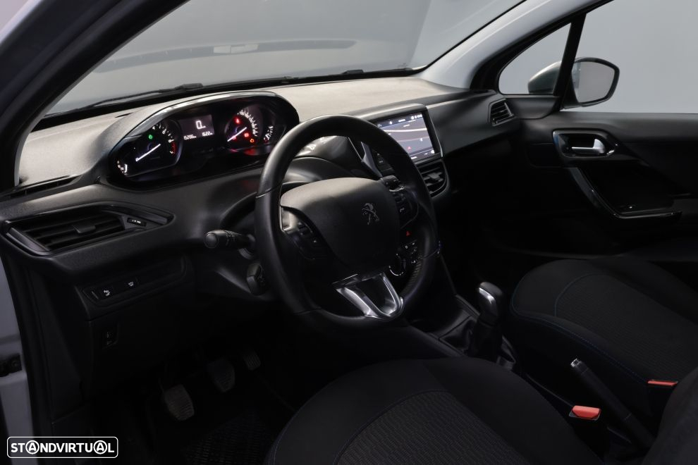 Peugeot 208 1.2 PureTech Active - 21