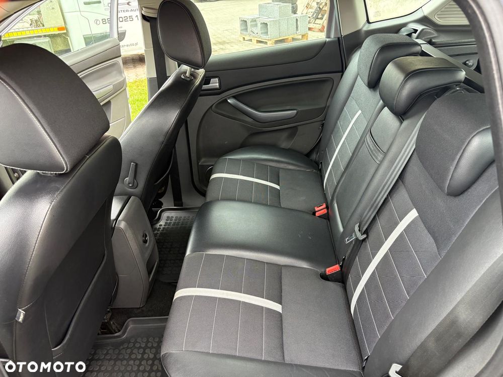 Ford Kuga 2.0 TDCi 4WD Titanium - 10