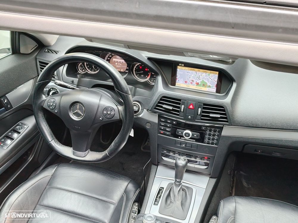 Mercedes-Benz E 250 CGi Classic BlueEfficiency - 21