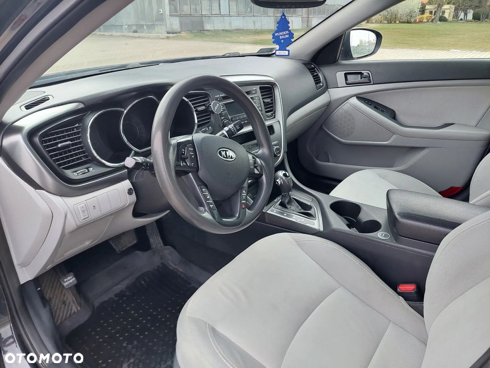Kia Optima - 8