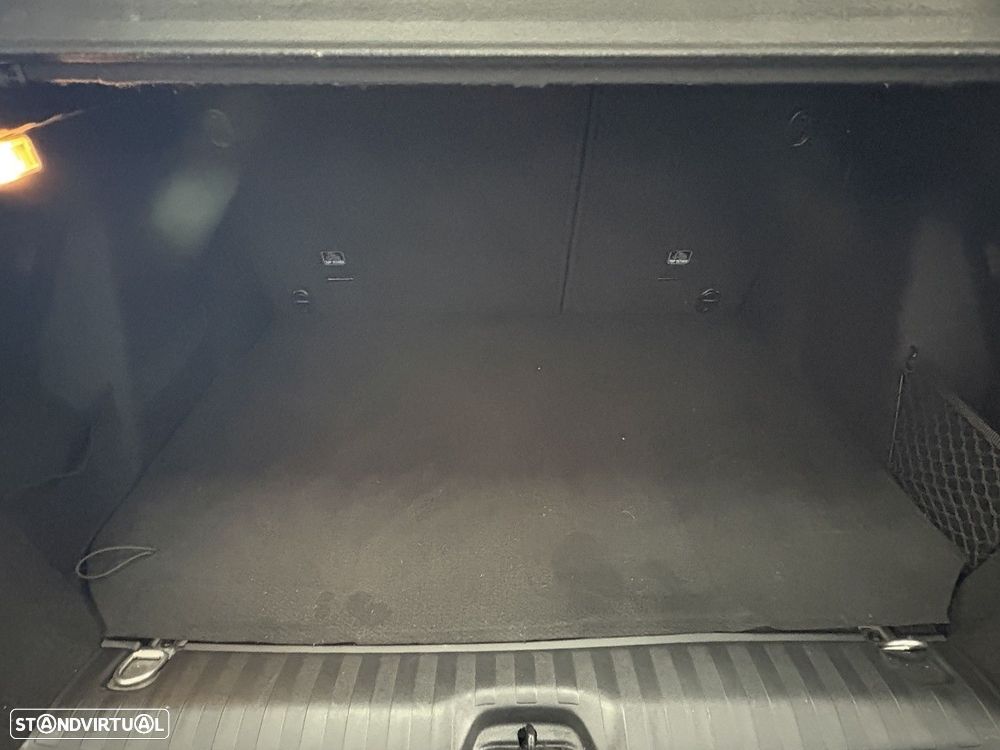 Peugeot 2008 1.2 PureTech Allure - 16