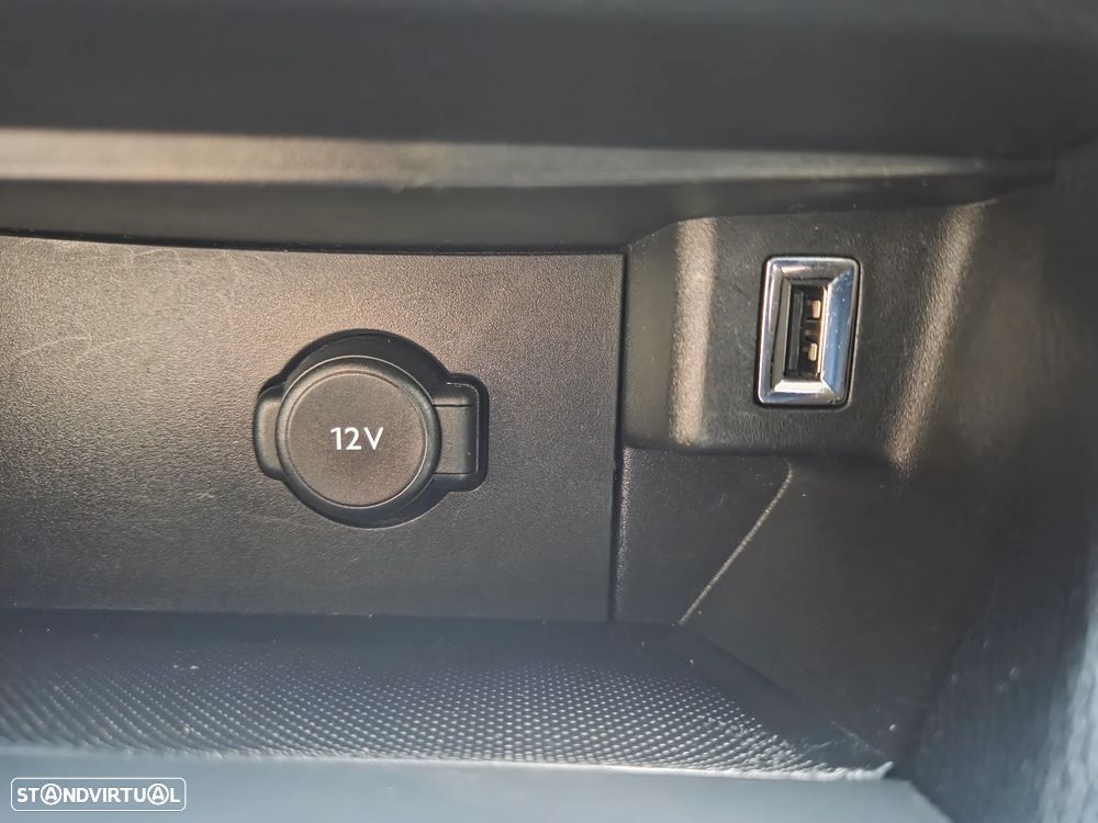 Peugeot 308 PureTech 130 GPF EAT8 Stop & Start Active Pack - 32