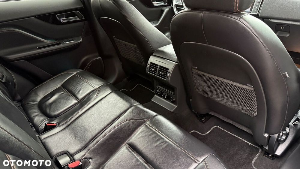 Jaguar F-Pace - 28