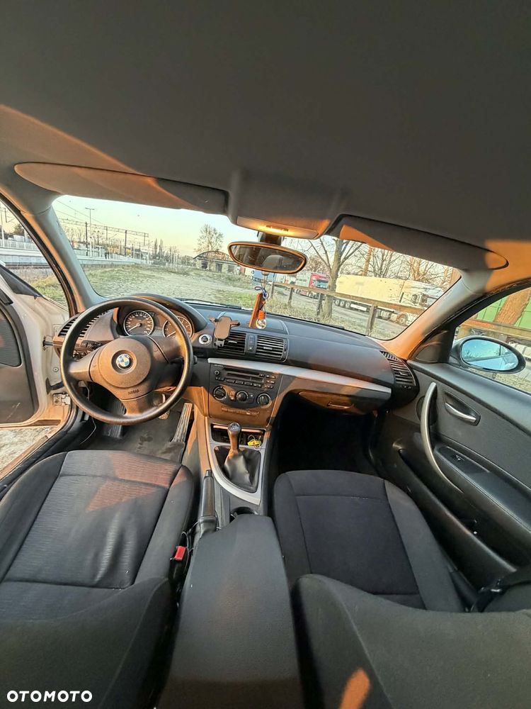 BMW Seria 1 116i - 7