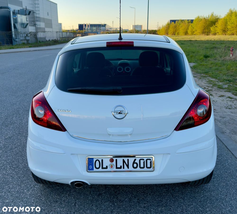Opel Corsa 1.4 16V Color Edition - 3