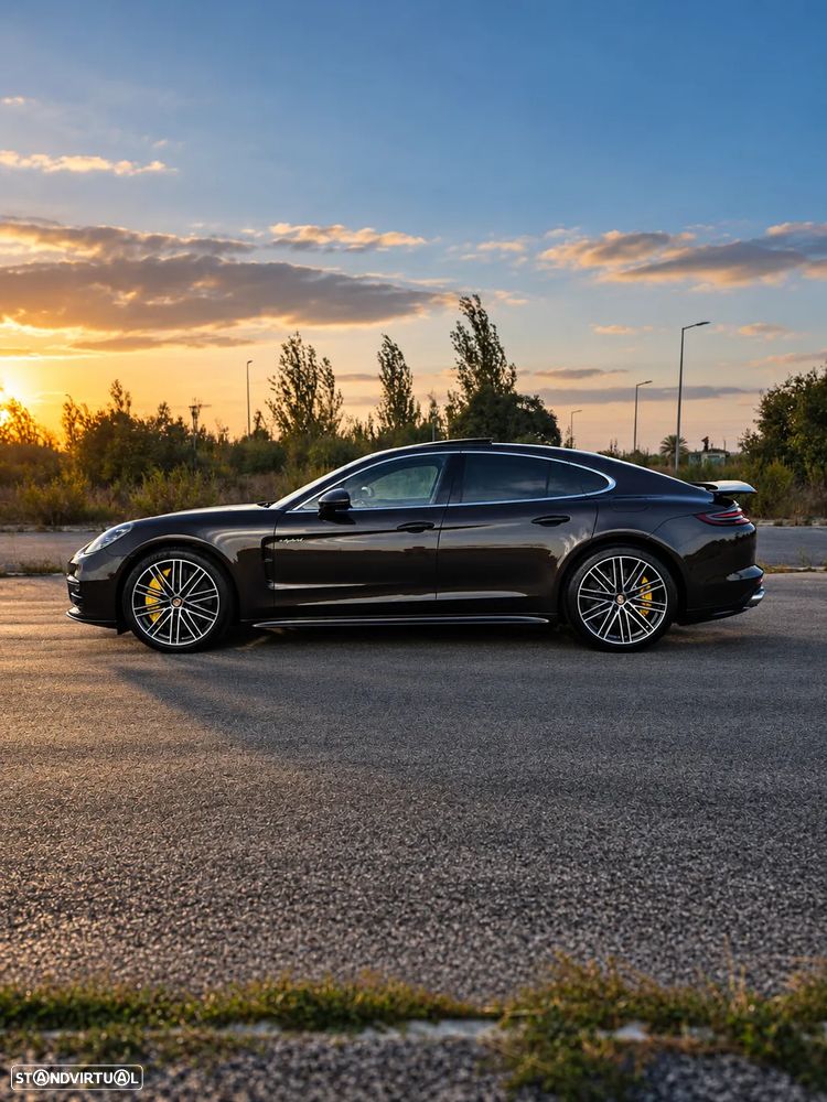 Porsche Panamera - 14