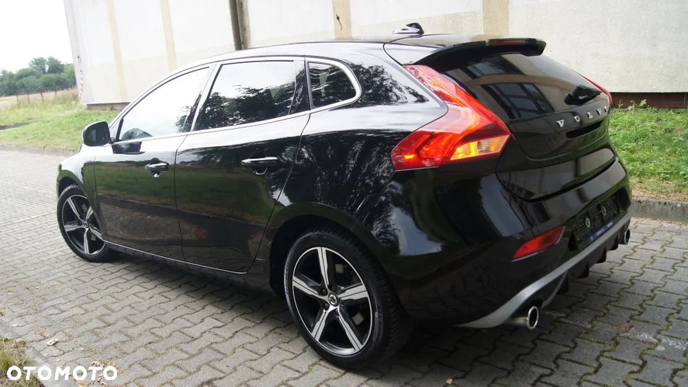 Volvo V40 T3 Drive-E R-Design Momentum - 19