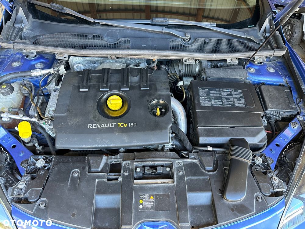 Renault Megane TCe 180 GT - 16