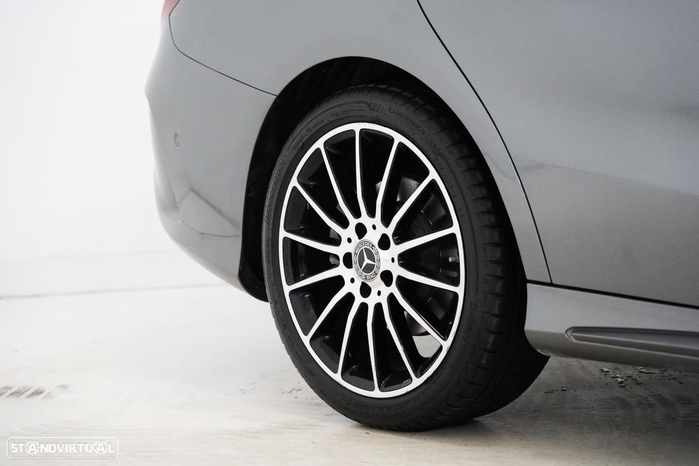 Mercedes-Benz CLA 180 d AMG Line - 17