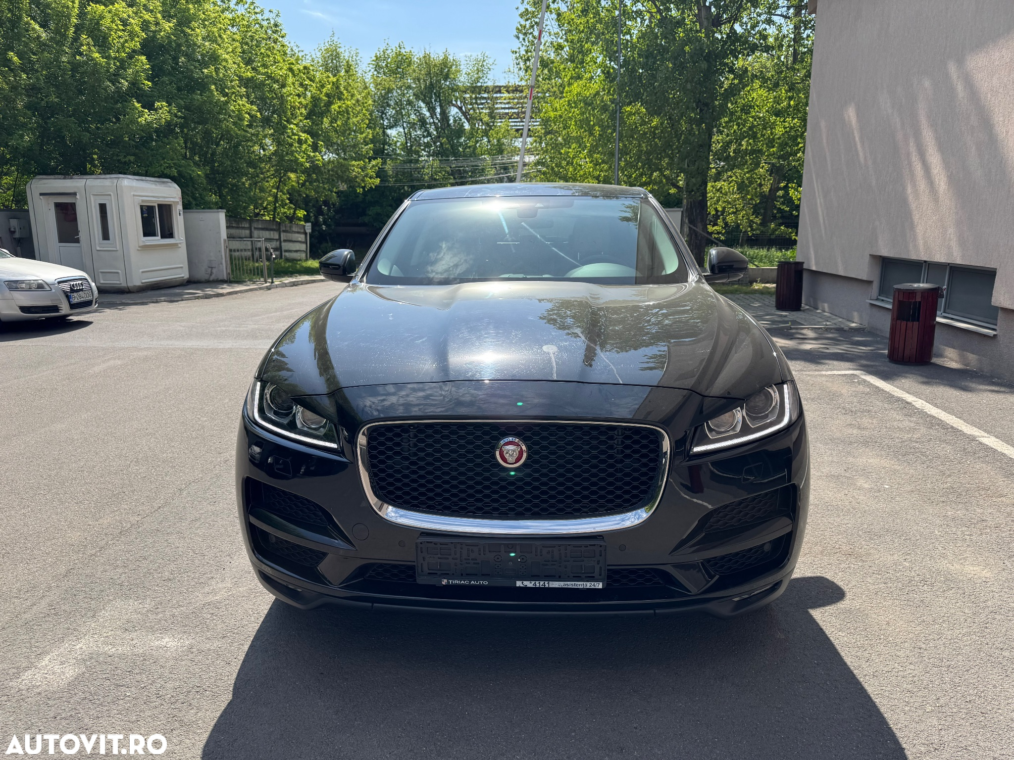 Jaguar F-Pace 20d AWD Prestige - 4