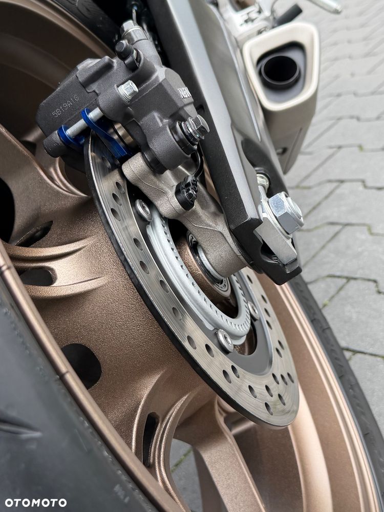 Honda CB - 15