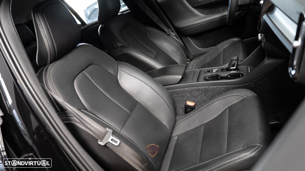Volvo XC 40 2.0 D3 Momentum Geartronic - 23
