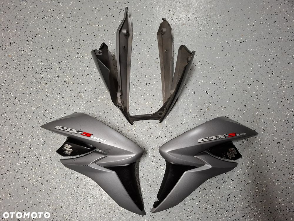 Suzuki GSXS 1000 boczek owiewka bok prawy - 1