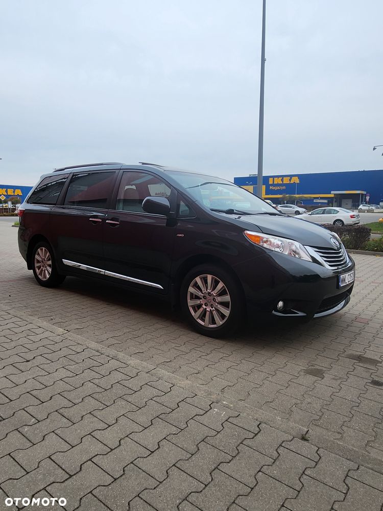 Toyota Sienna 3.5 V6 XLE AWD - 14