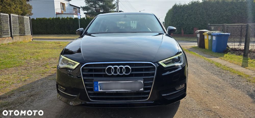 Audi A3 Sportback 1.4 TFSI S line Sportpaket - 2