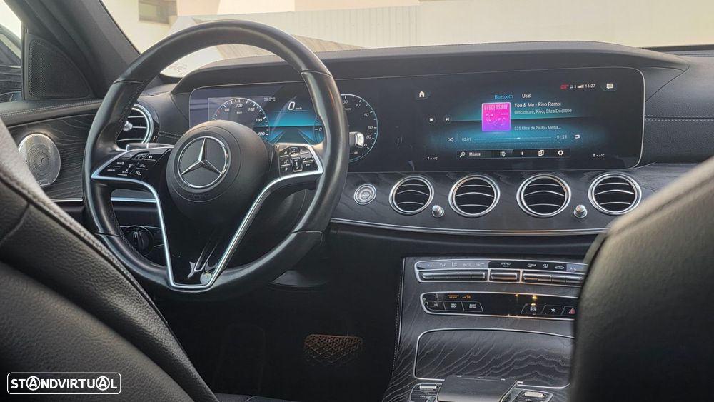 Mercedes-Benz E 300 de AMG Line 4Matic - 25