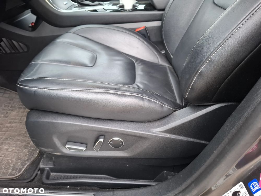 Ford S-Max 2.0 TDCi 4WD Titanium PowerShift - 10