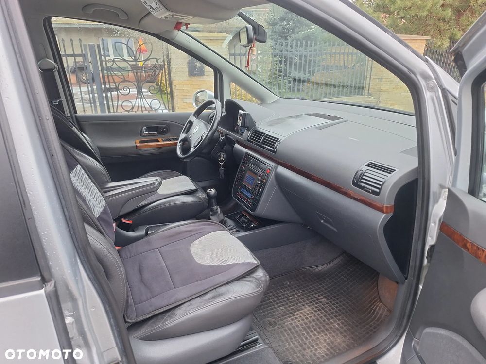 Volkswagen Sharan - 17