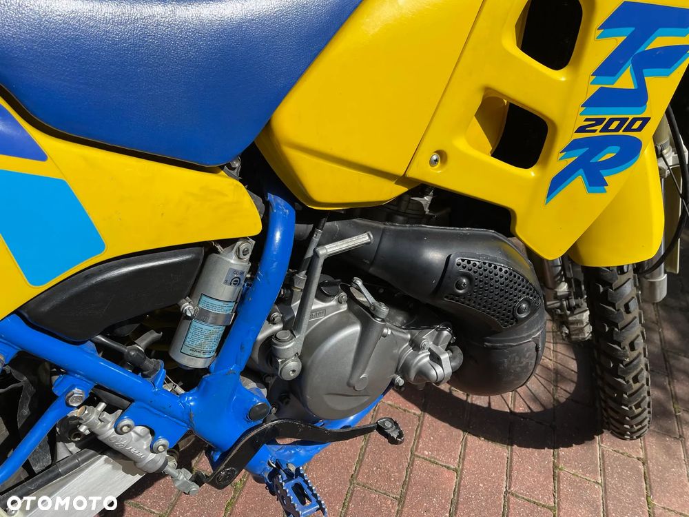 Suzuki T - 4