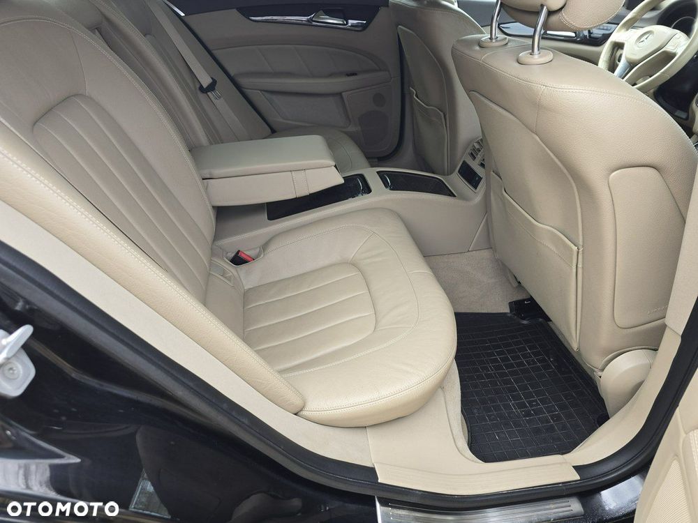 Mercedes-Benz CLS - 11