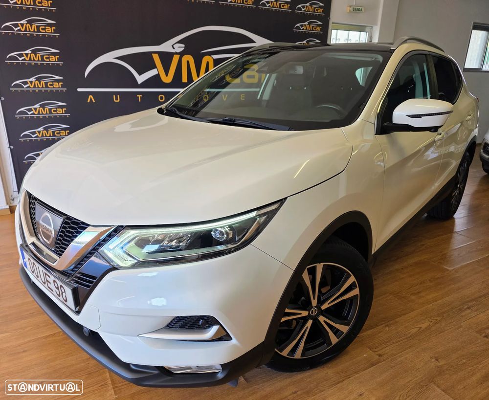 Nissan Qashqai 1.5 dCi N-Connecta Led - 1