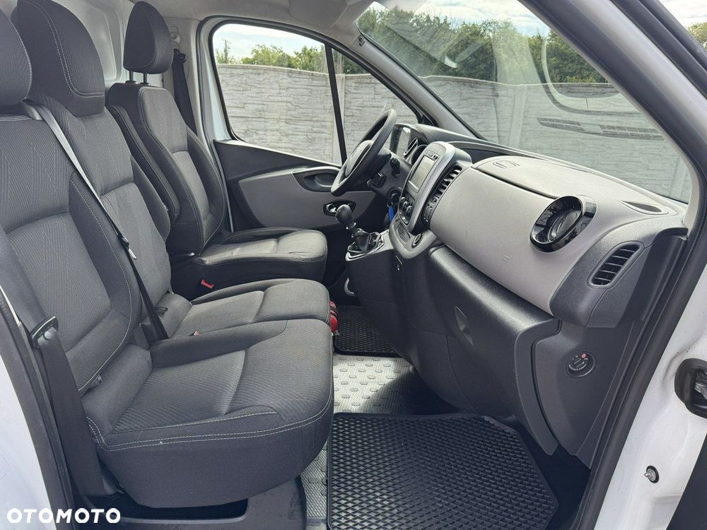 Renault Trafic - 14