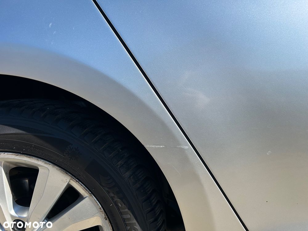 Volkswagen Golf 1.6 TDI BlueMotion Trendline - 35