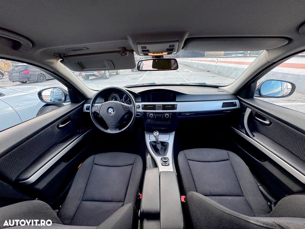 BMW Seria 3 318i - 5