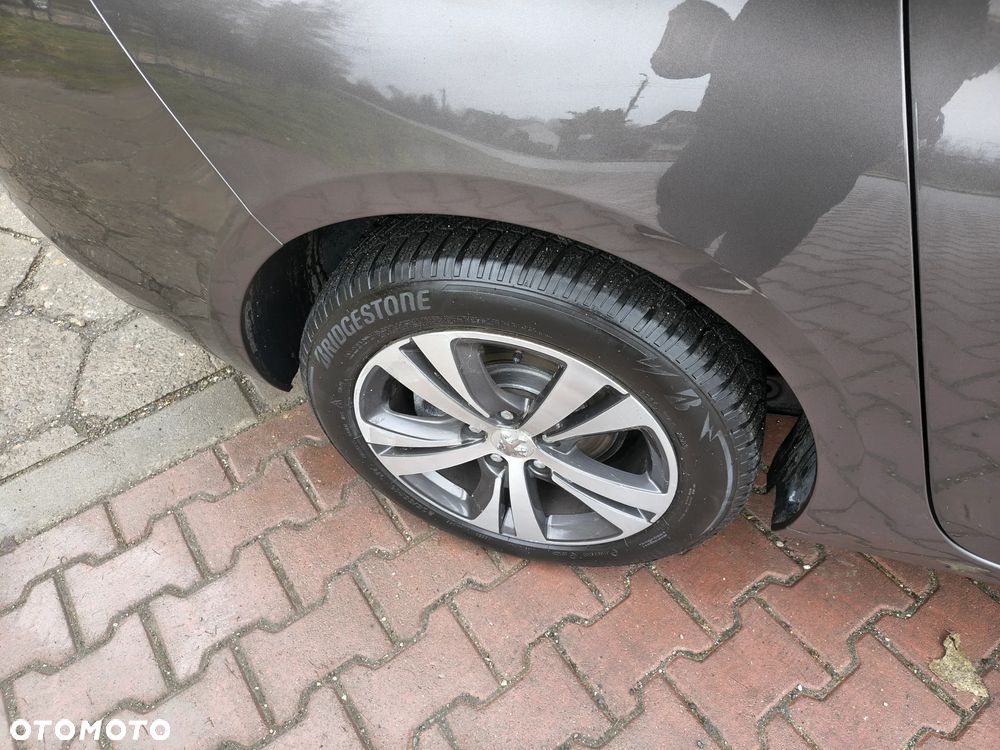 Peugeot 308 PureTech 130 GPF Stop & Start Allure - 24