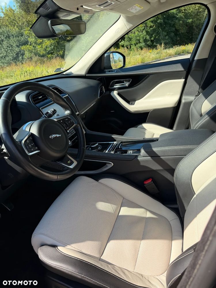 Jaguar F-Pace 2.0 i4D AWD R-Sport - 14