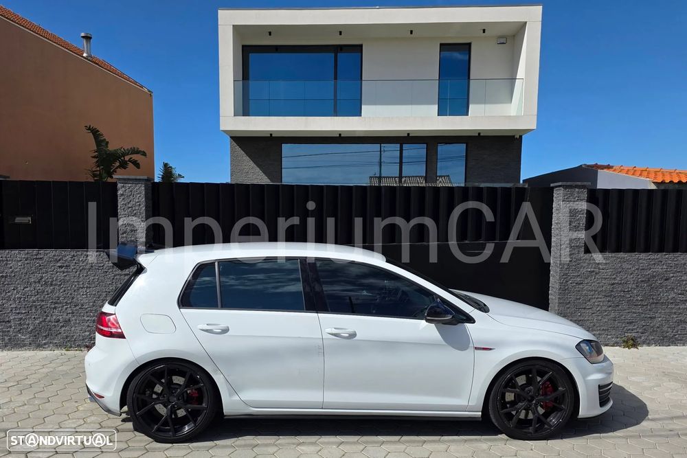 VW Golf GTI Performance BlueMotion DSG - 12