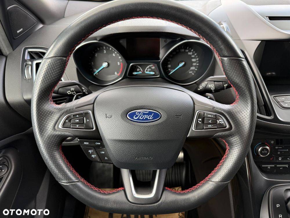 Ford Kuga - 17